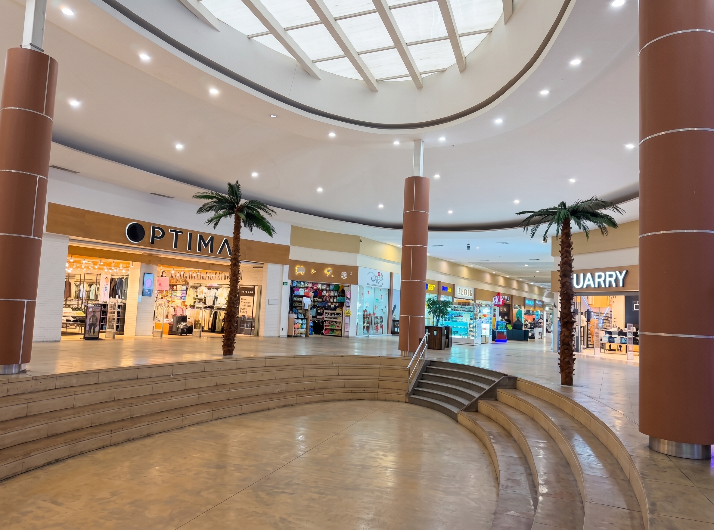 Interior de Plaza Chimalhuacán