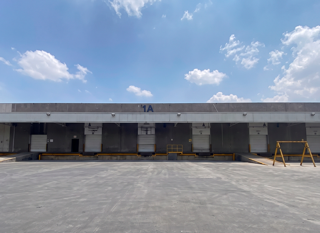 Andenes de la nave industrial de Tlalnepantla